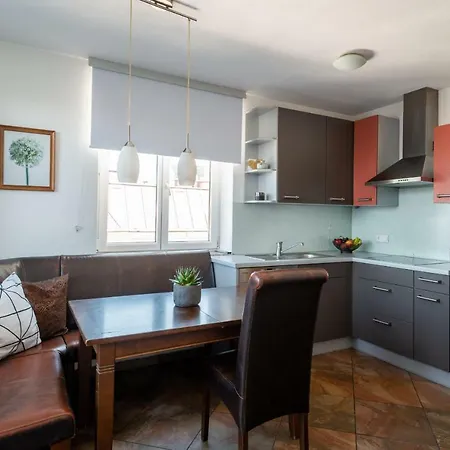 Kaserbacher Lejlighed